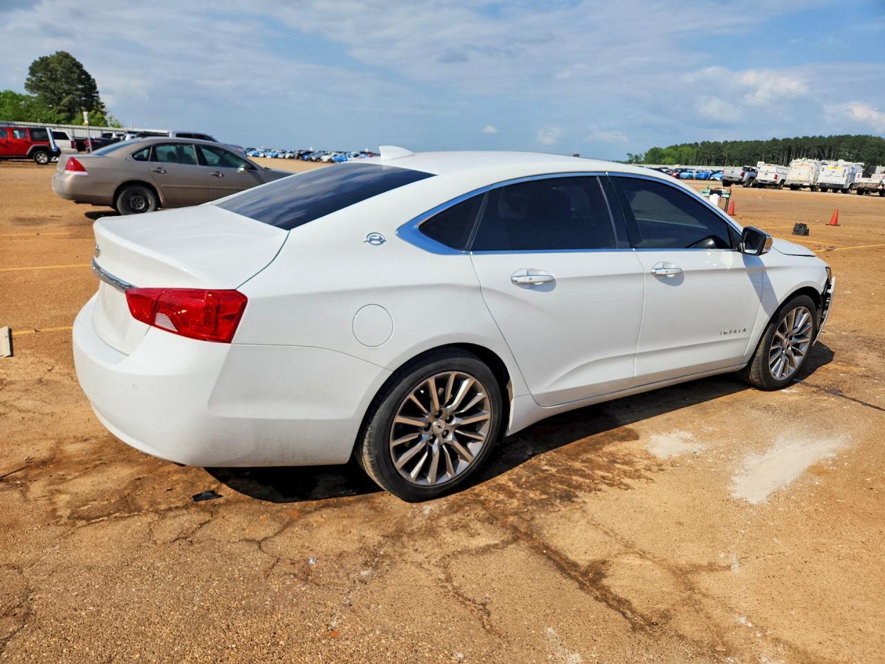 2015 Chevrolet Impala Lt - Image 3