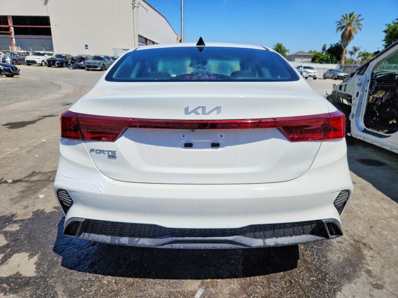2024 Kia Forte Lx - Image 6