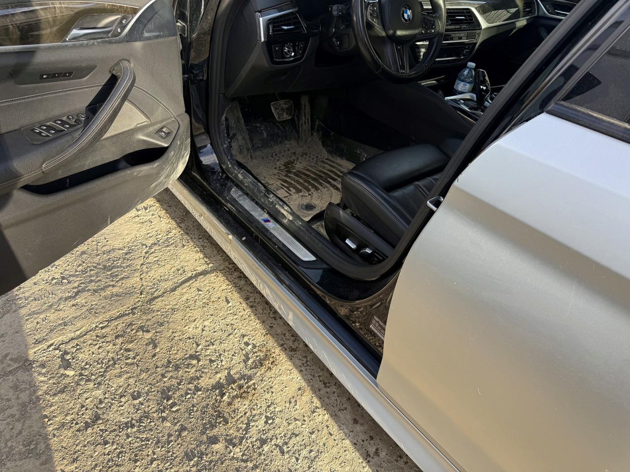 2020 BMW 530 Xi - Фото 6