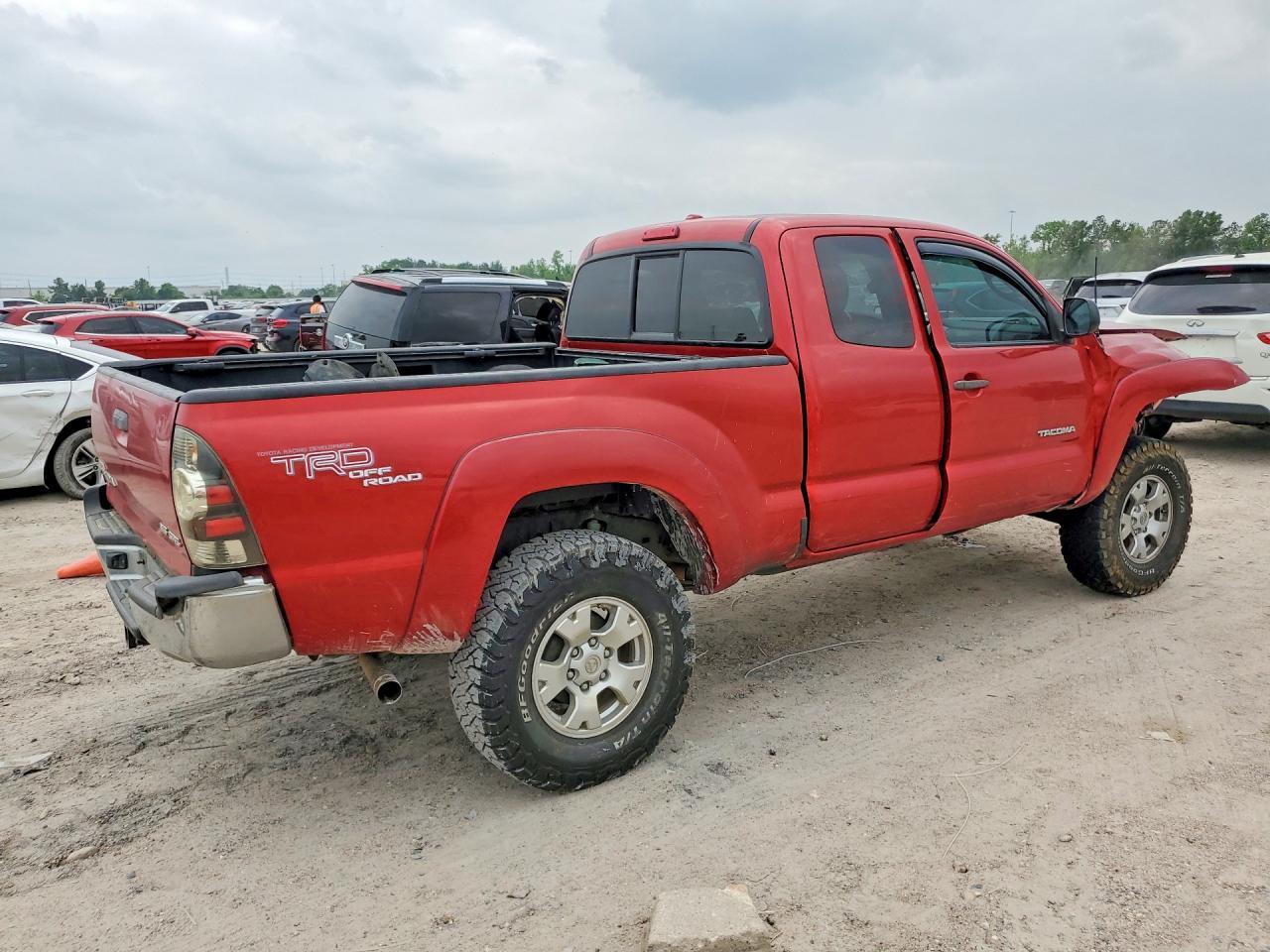 2010 Toyota Tacoma Access Cab - Image 3