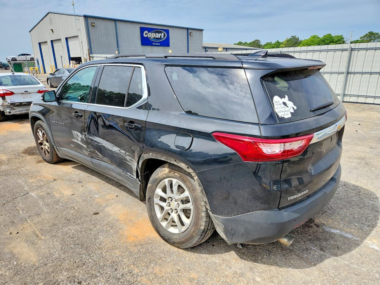 2019 Chevrolet Traverse Lt - Image 2