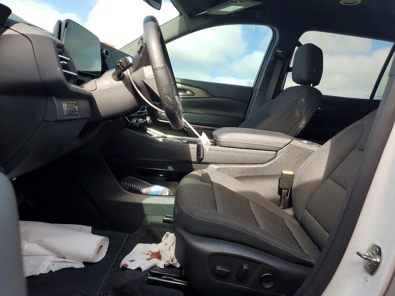 2025 Chevrolet Traverse Lt - Image 7