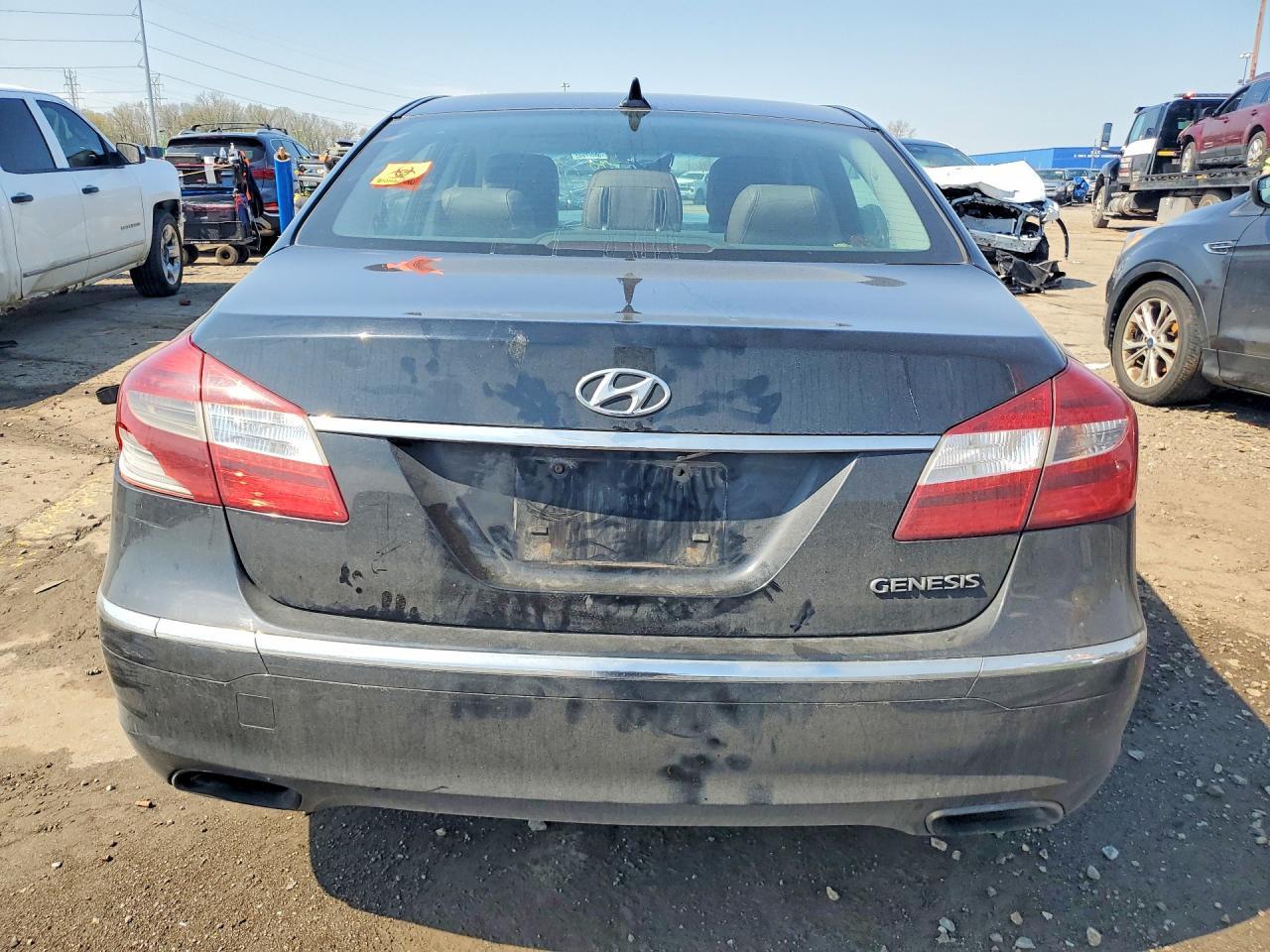 2012 Hyundai Genesis 3.8L - Image 6
