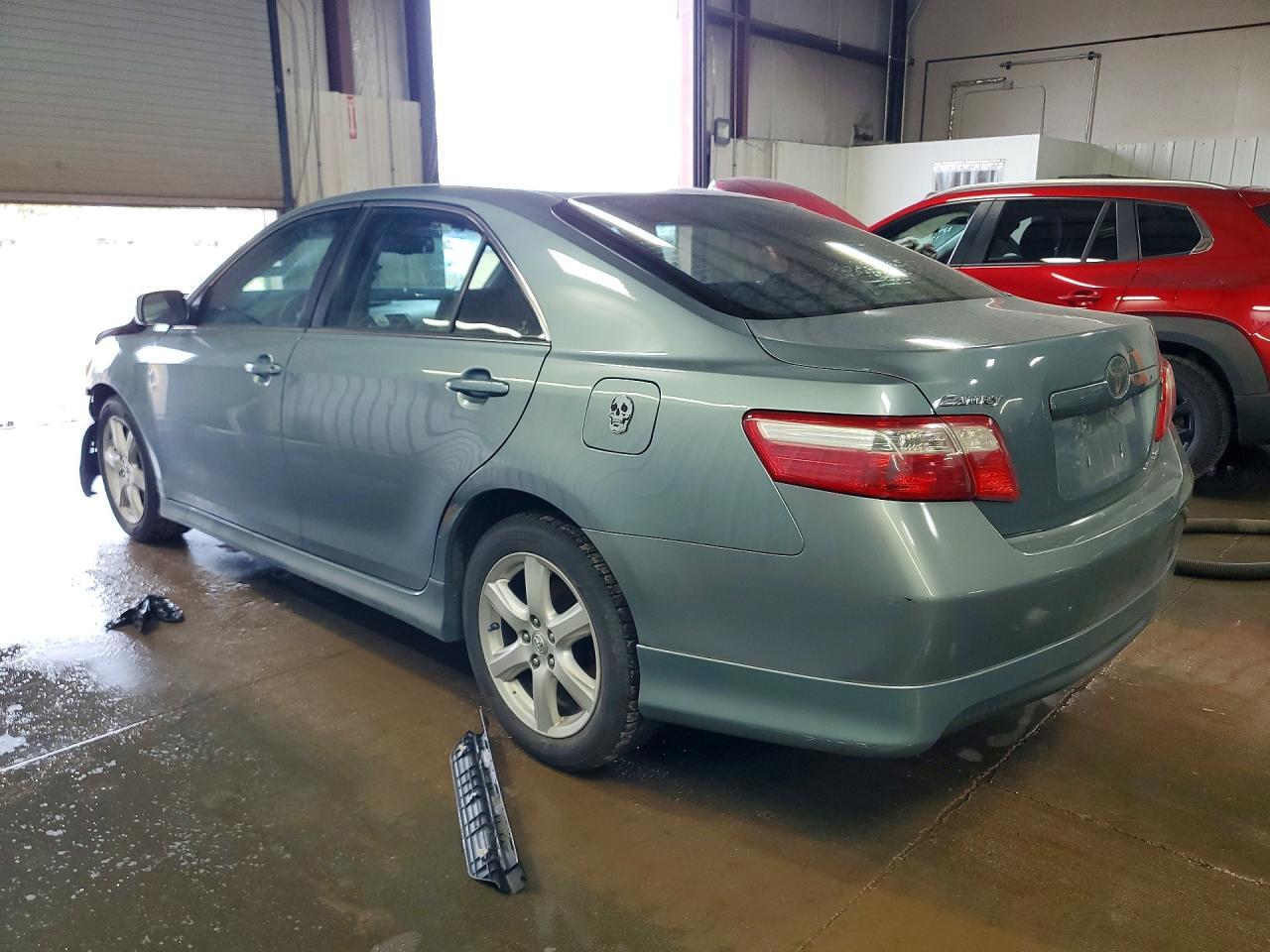 2007 Toyota Camry Se - Фото 2