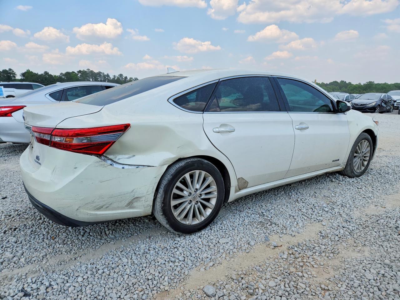 2013 Toyota Avalon Hybrid Limited - Фото 3