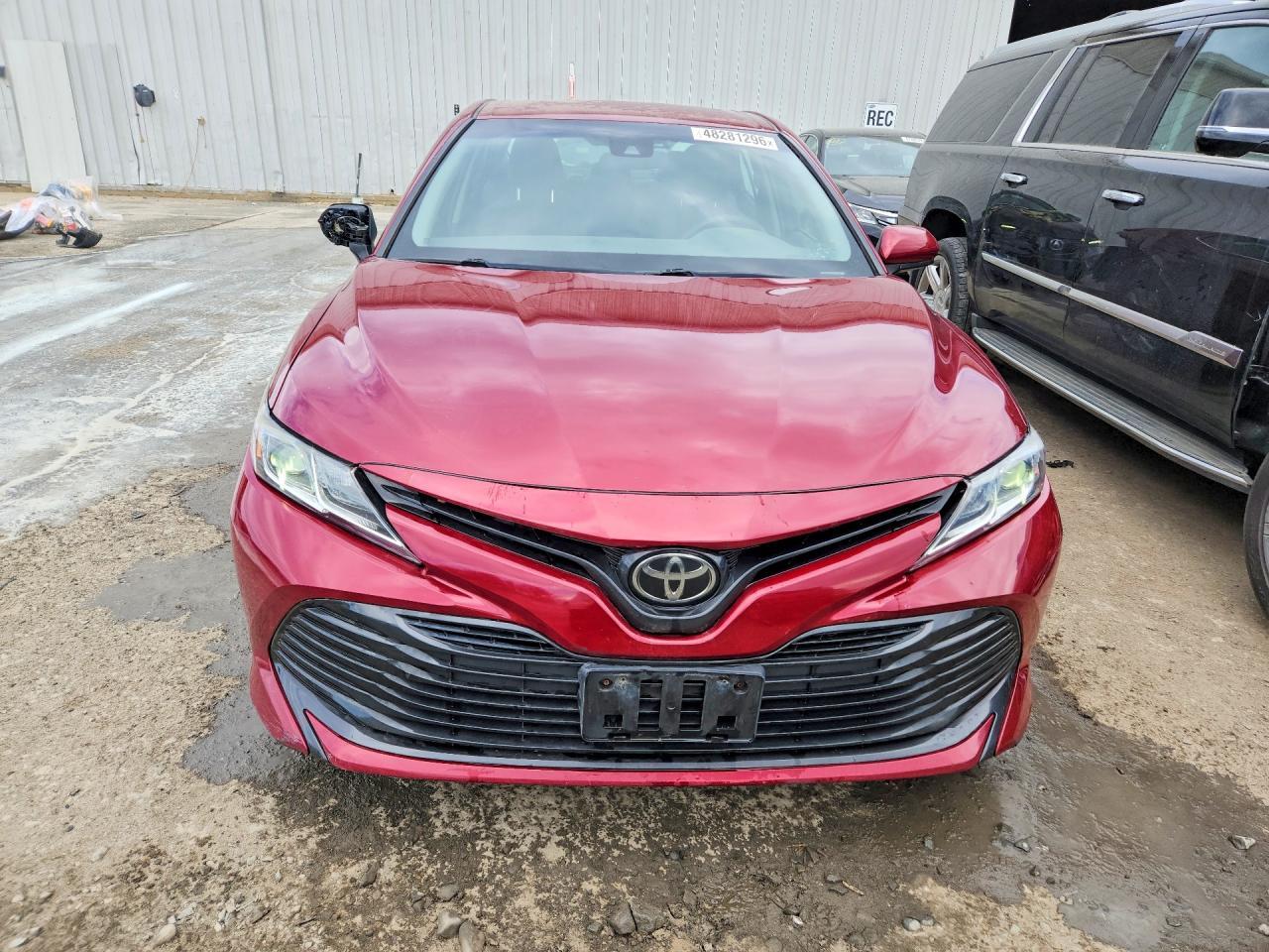 2018 Toyota Camry Le - Image 5