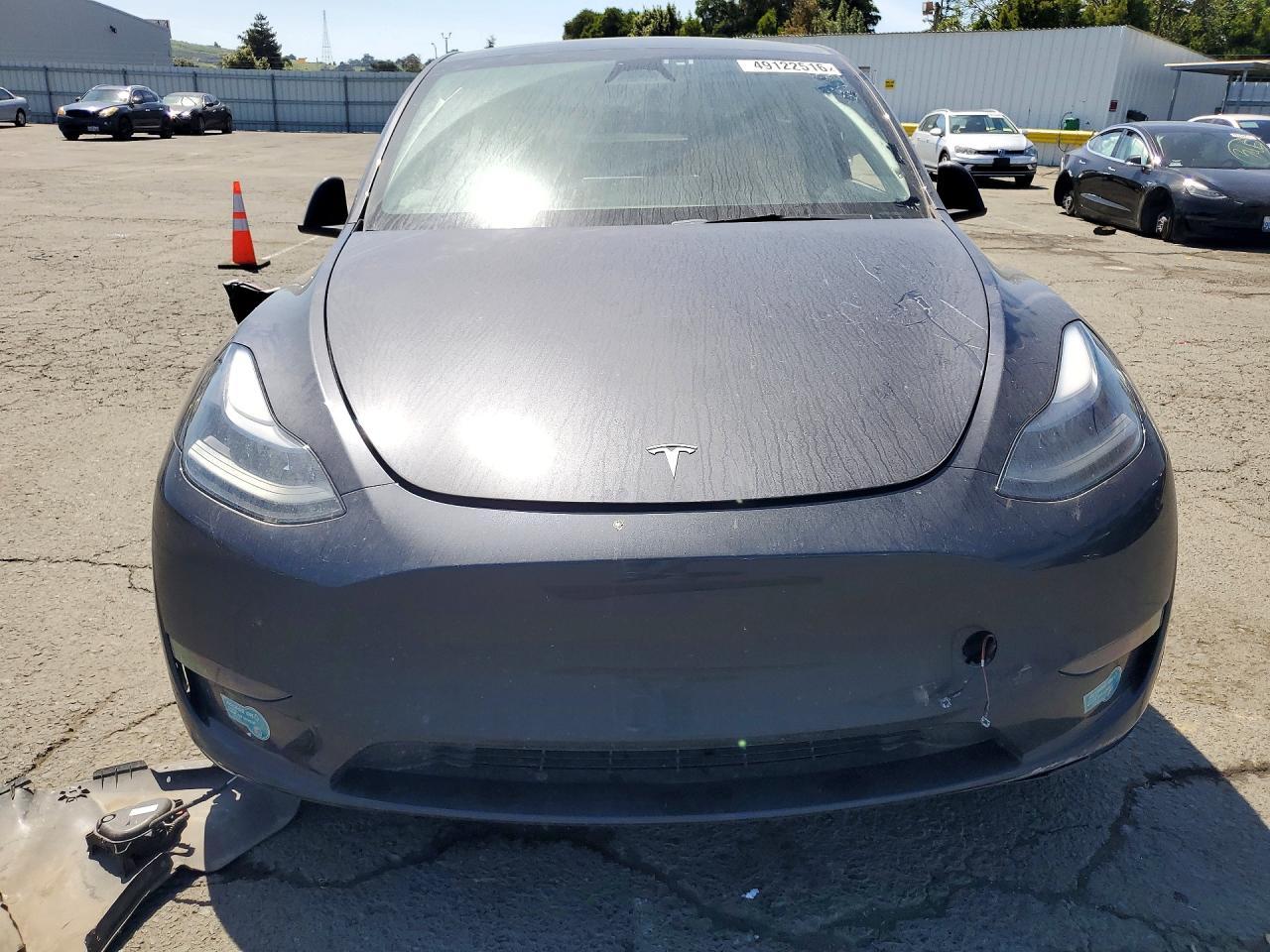 2024 Tesla Model Y - Фото 5
