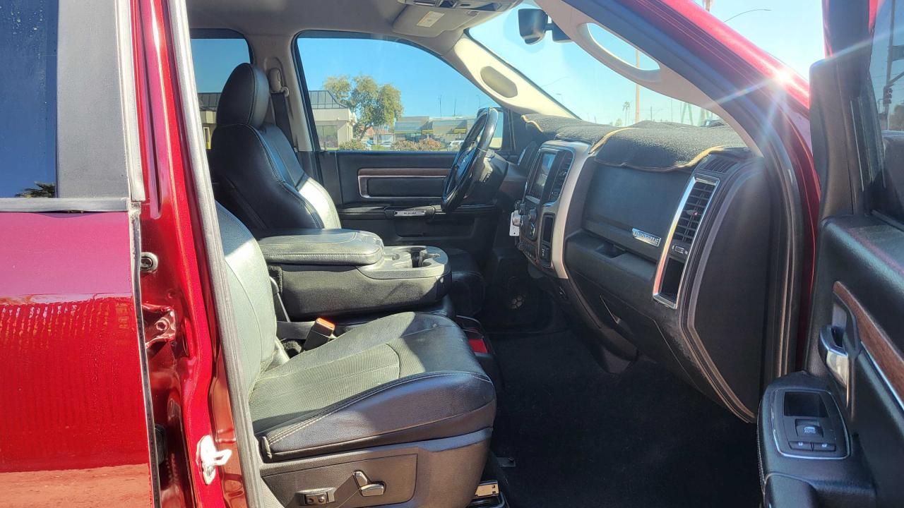 2019 Ram 1500 Classic Laramie - Image 5