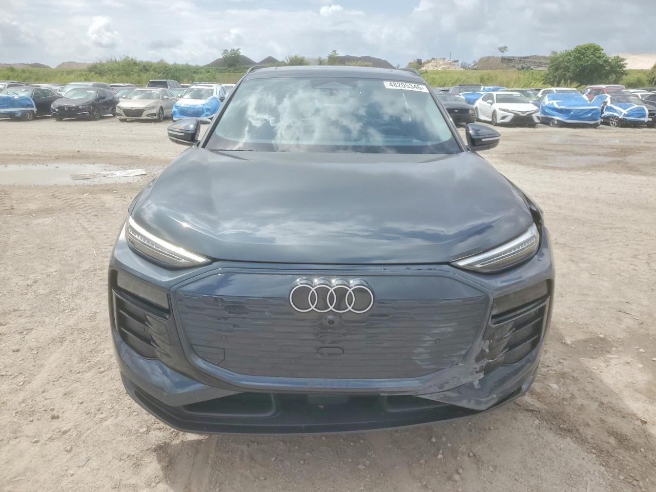 2025 Audi Q6 E-Tron Premium Plus - Фото 5