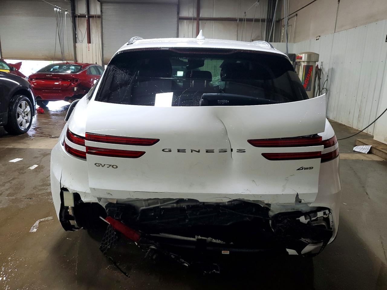 2025 Genesis Gv70 2.5T Standard - Фото 6