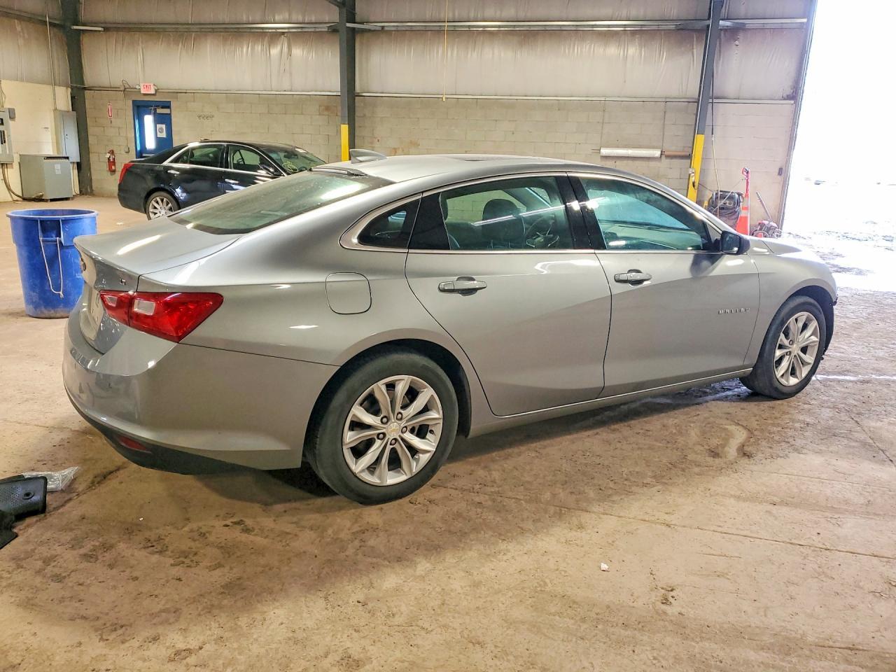 2024 Chevrolet Malibu Lt - Image 3