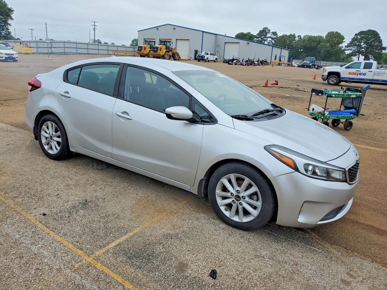 2017 Kia Forte Lx - Фото 4