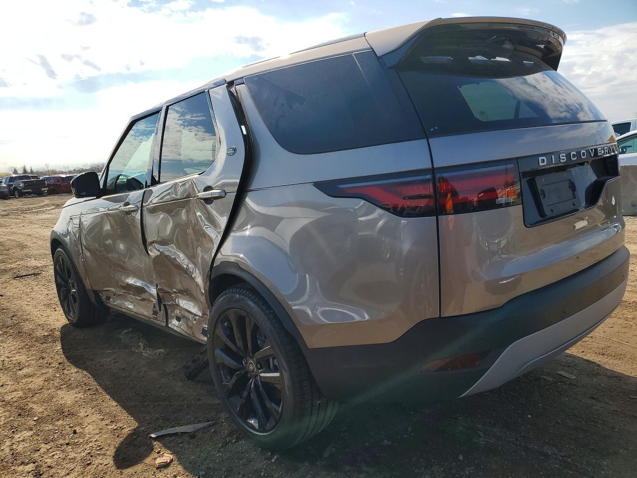 2026 Land Rover Discovery S - Фото 2