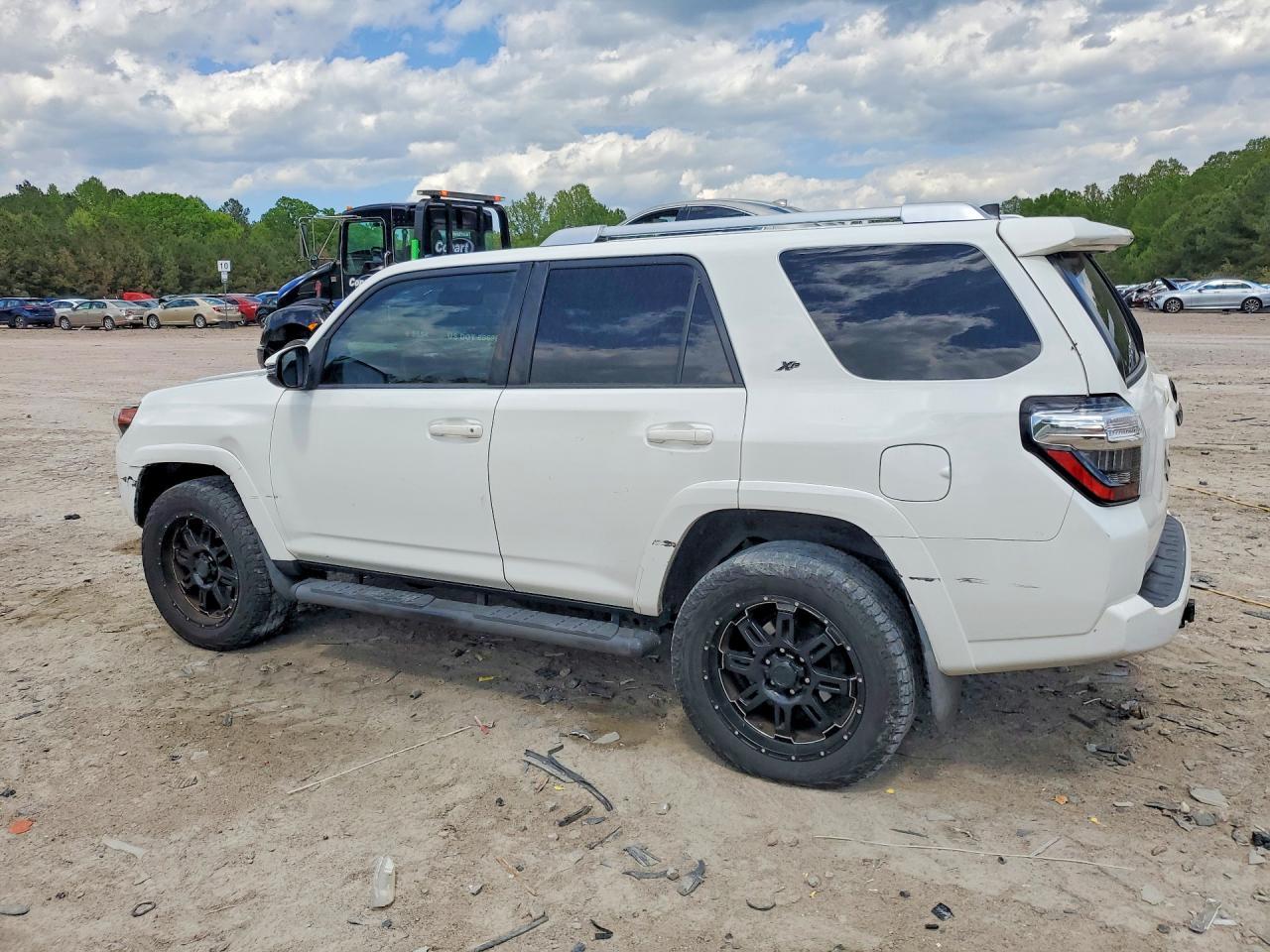 2017 Toyota 4Runner Sr5 Premium - Фото 2