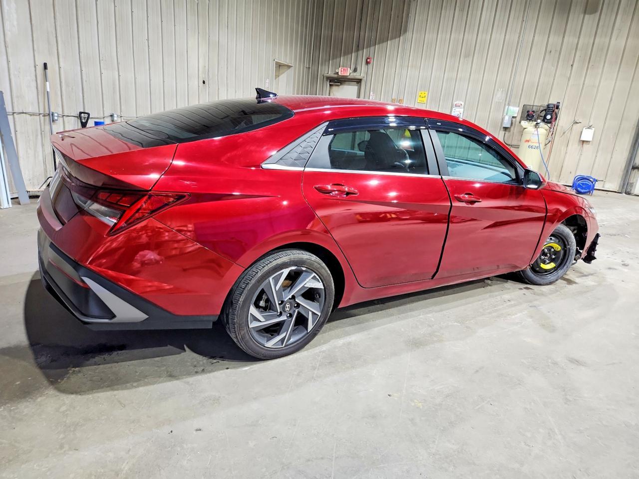 2024 Hyundai Elantra Sel - Image 3
