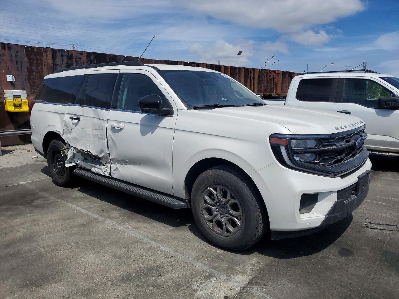 2025 Ford Expedition Max Active - Фото 4