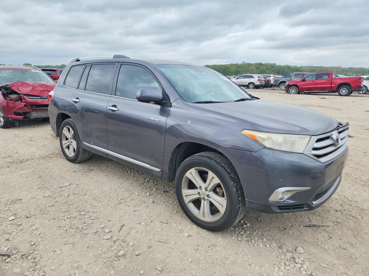 2013 Toyota Highlander Limited - Image 4