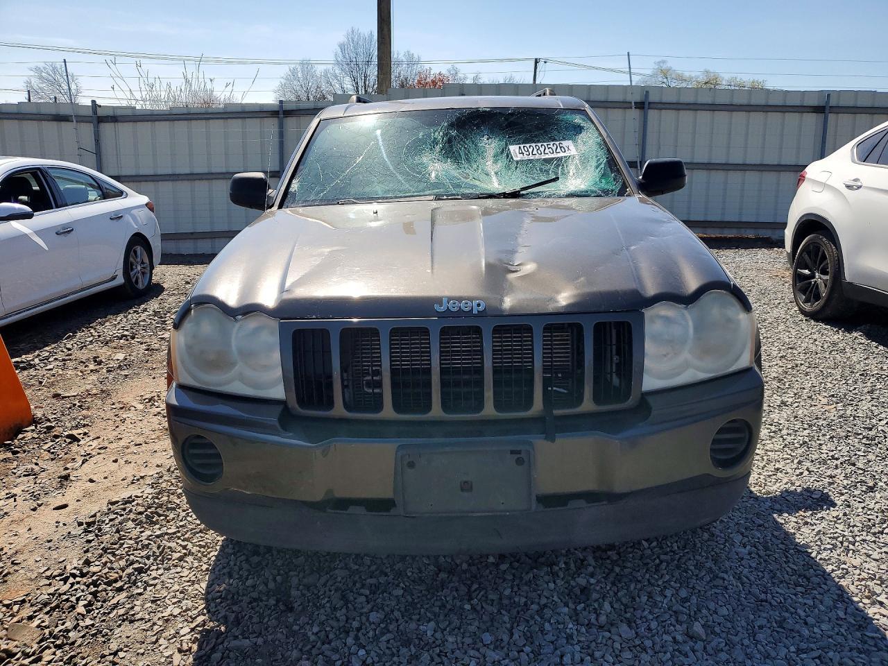 2006 Jeep Cherokee - Image 5