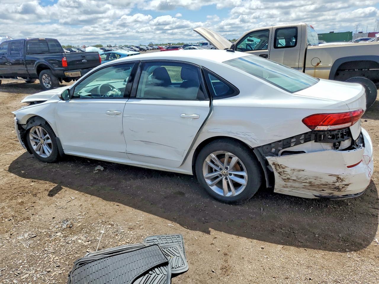 2020 Volkswagen Passat S - Фото 2