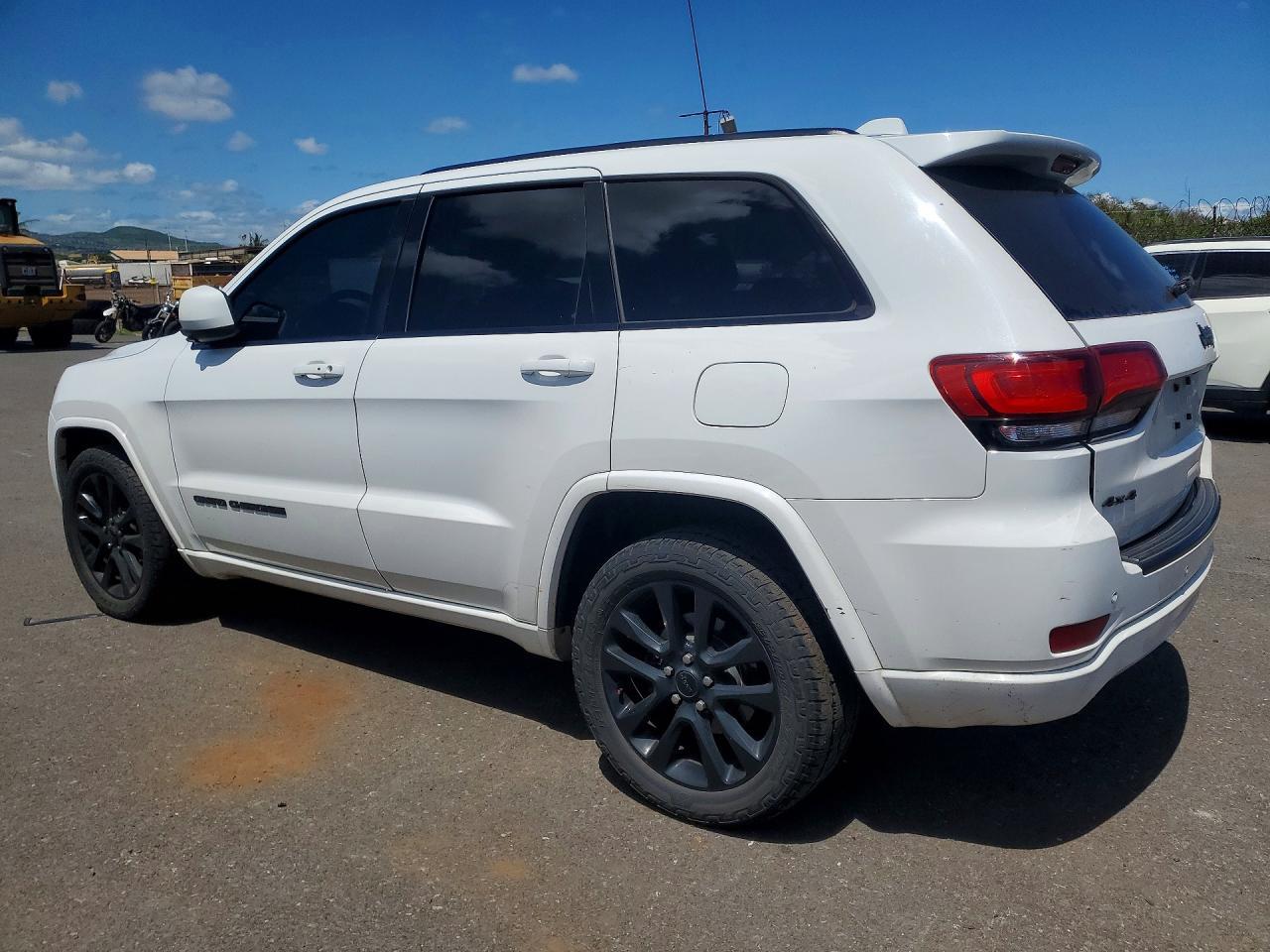 2017 Jeep Grand Cherokee Laredo - Image 2