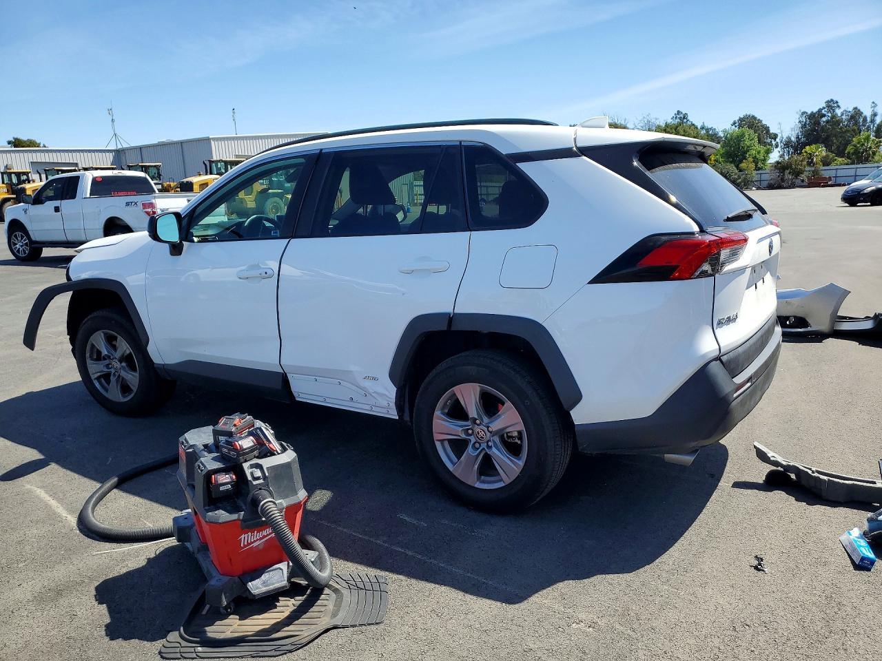 2024 Toyota Rav4 Hybrid Le - Фото 2