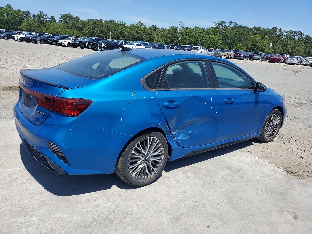 2022 Kia Forte Gt Line - Image 3