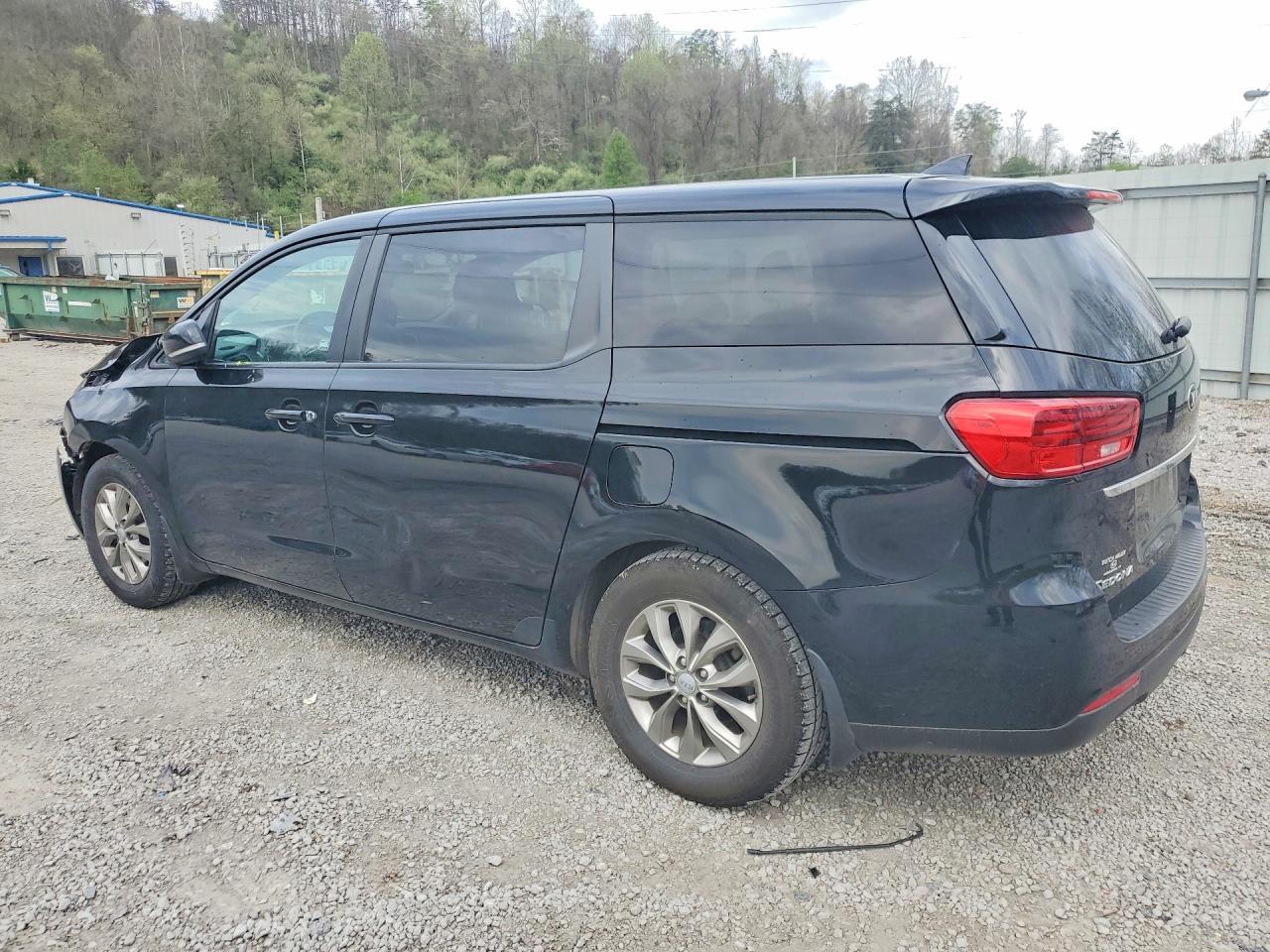 2021 Kia Sedona Lx - Фото 2