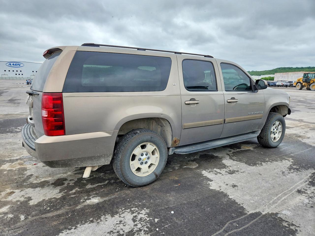 2007 Chevrolet Suburban K1500 - Фото 3