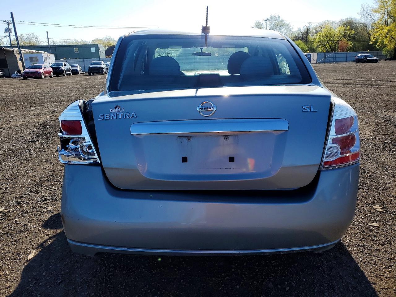 2010 Nissan Sentra 2.0 - Фото 6