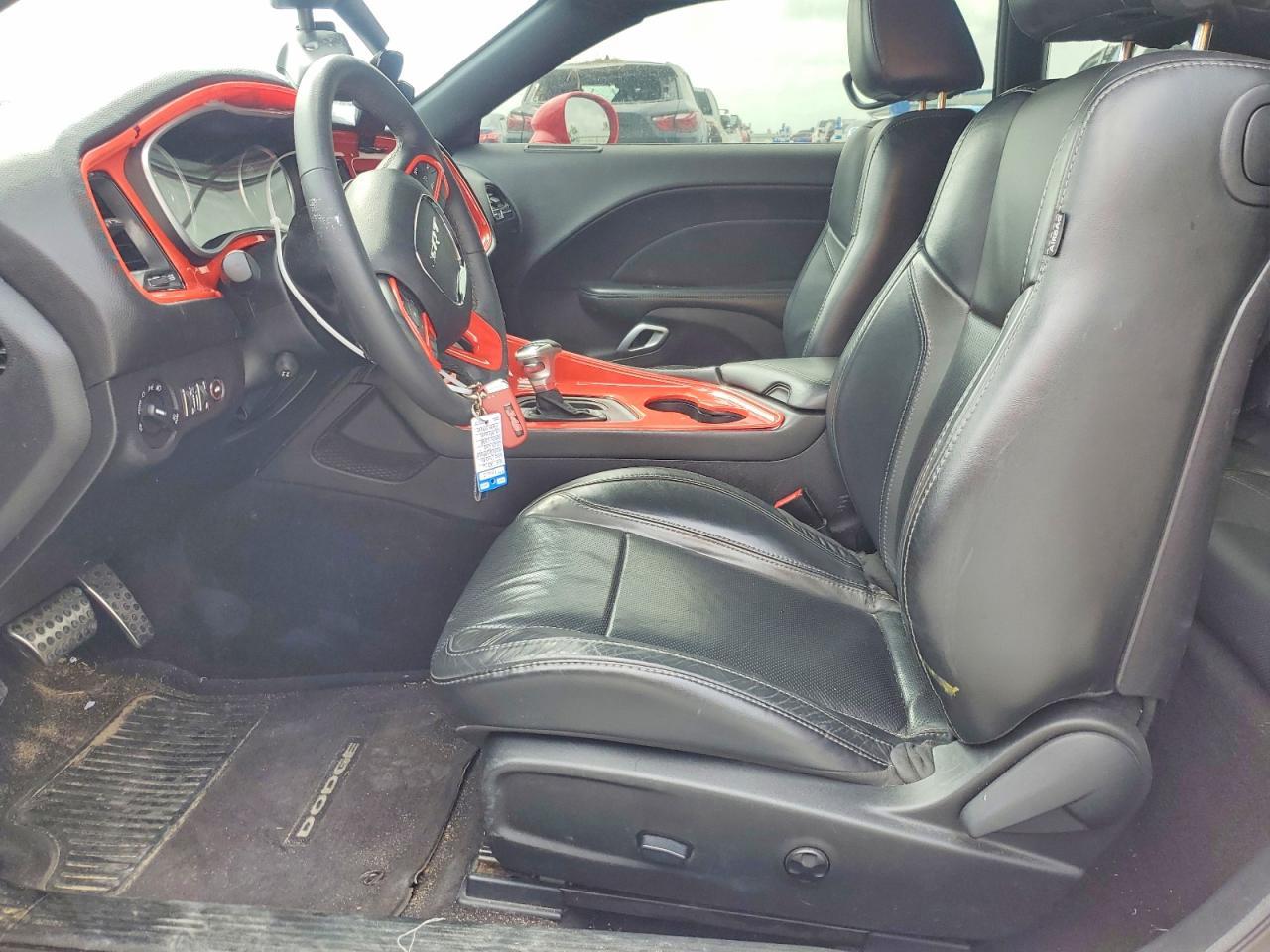 2016 Dodge Challenger R - Image 7