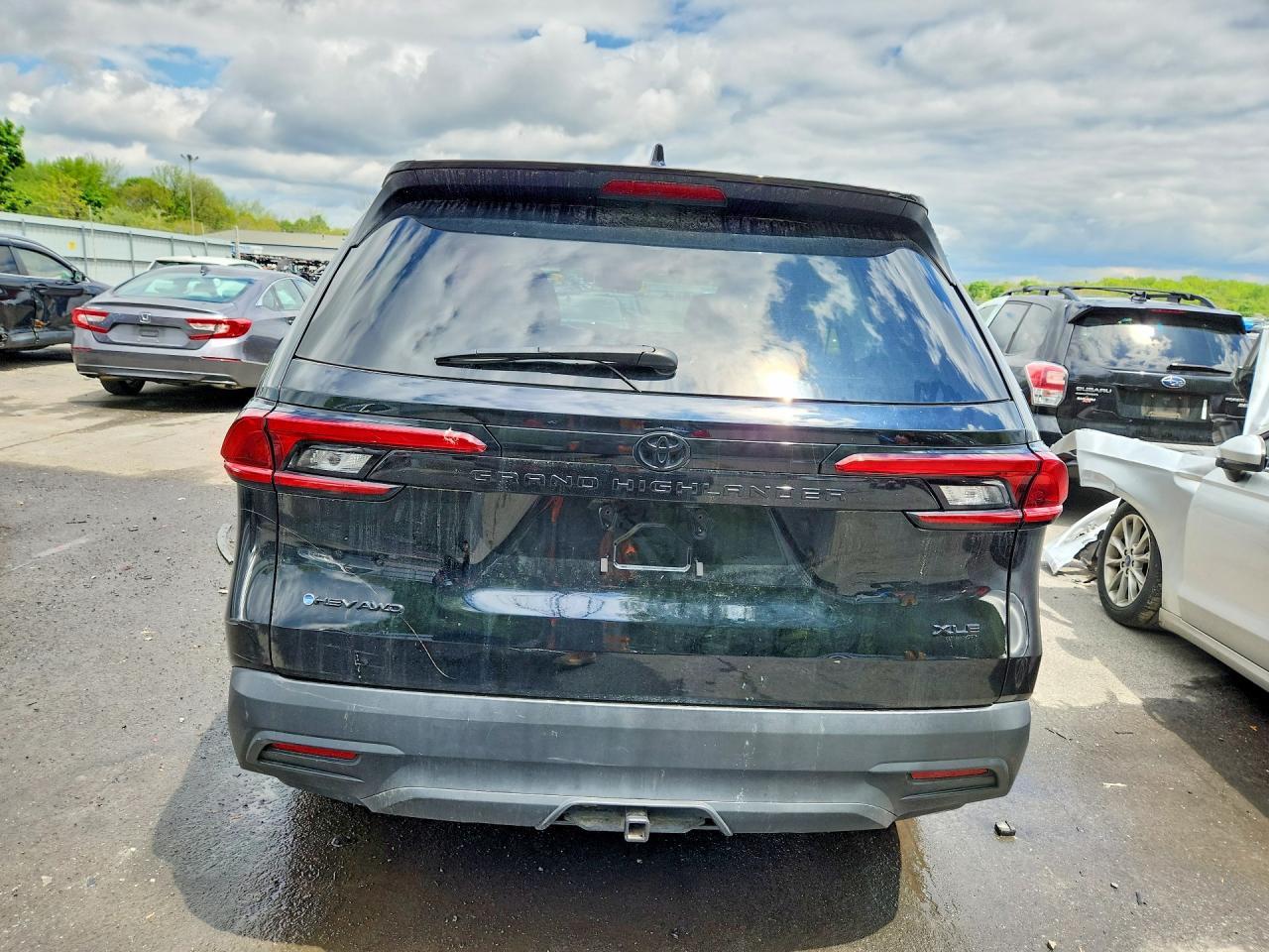 2024 Toyota Grand Highlander Hybrid Xle - Image 6