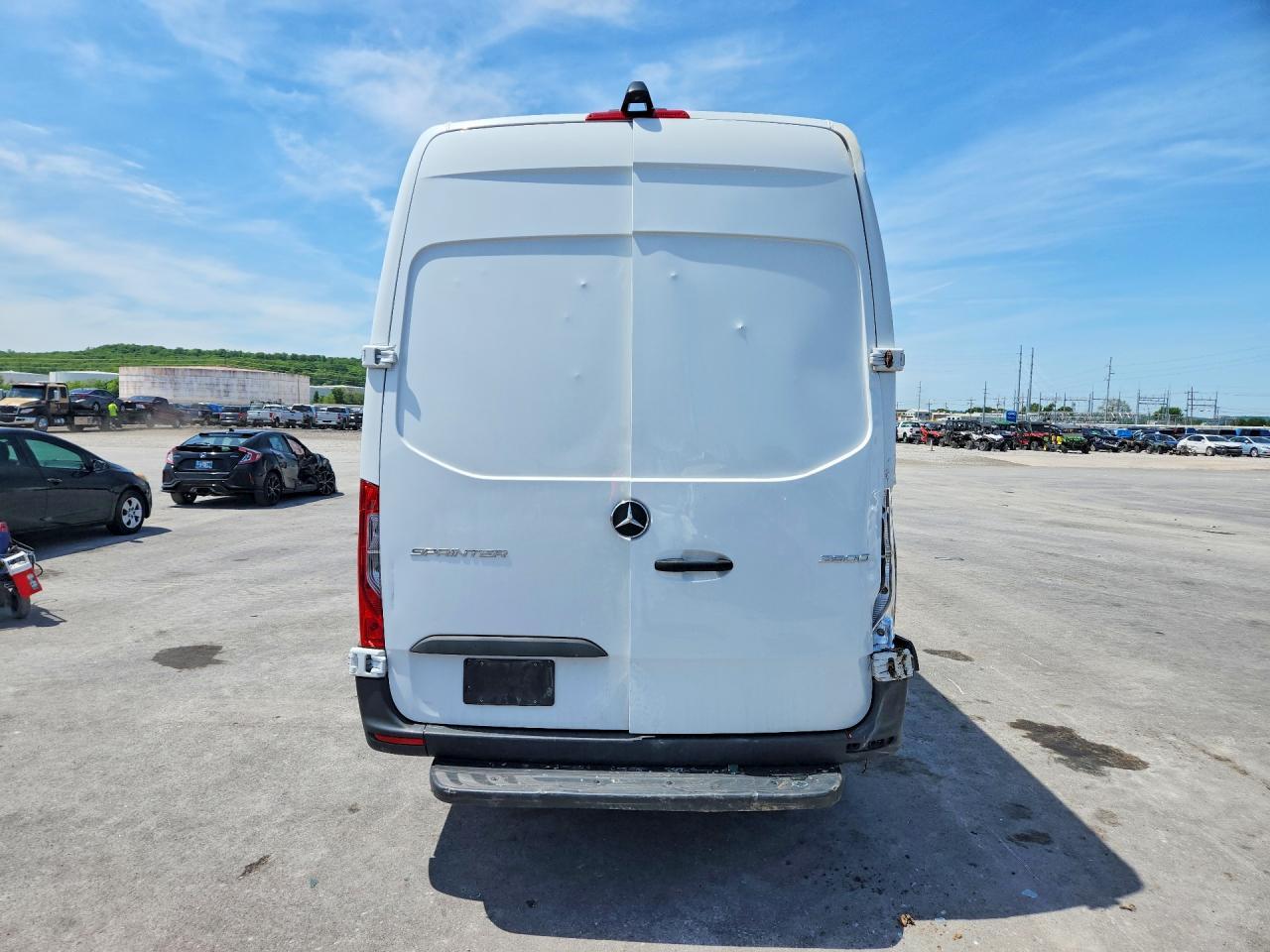 2023 Mercedes-Benz Sprinter 2500 Delivery Van - Фото 6