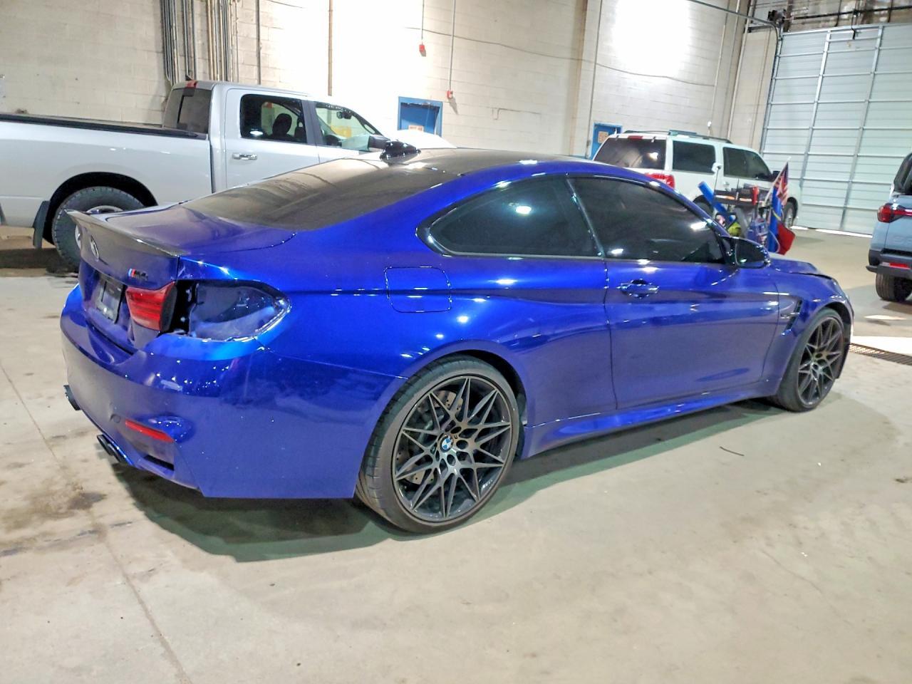 2020 BMW M4 - Фото 3
