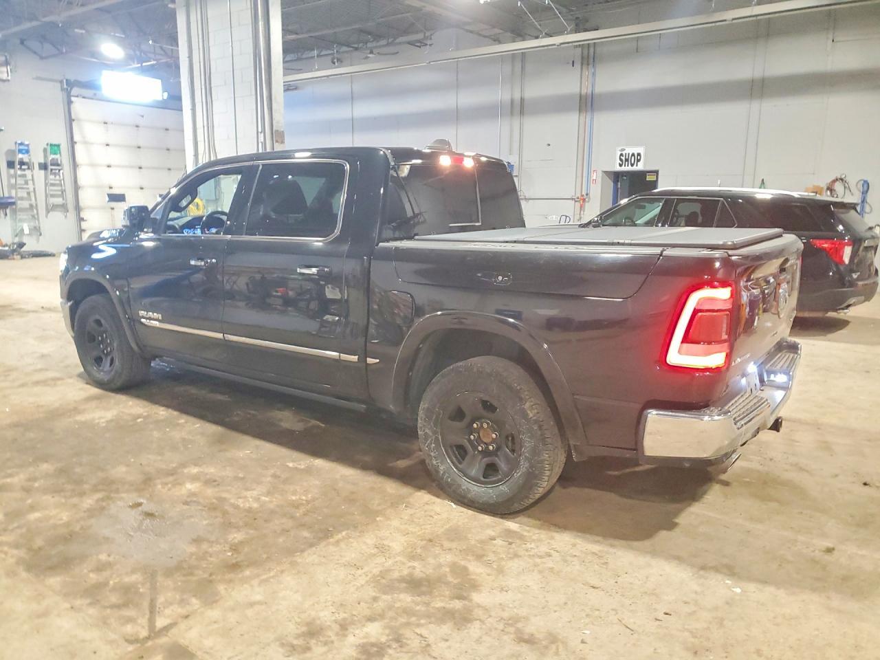 2019 Ram 1500 Limited - Фото 2