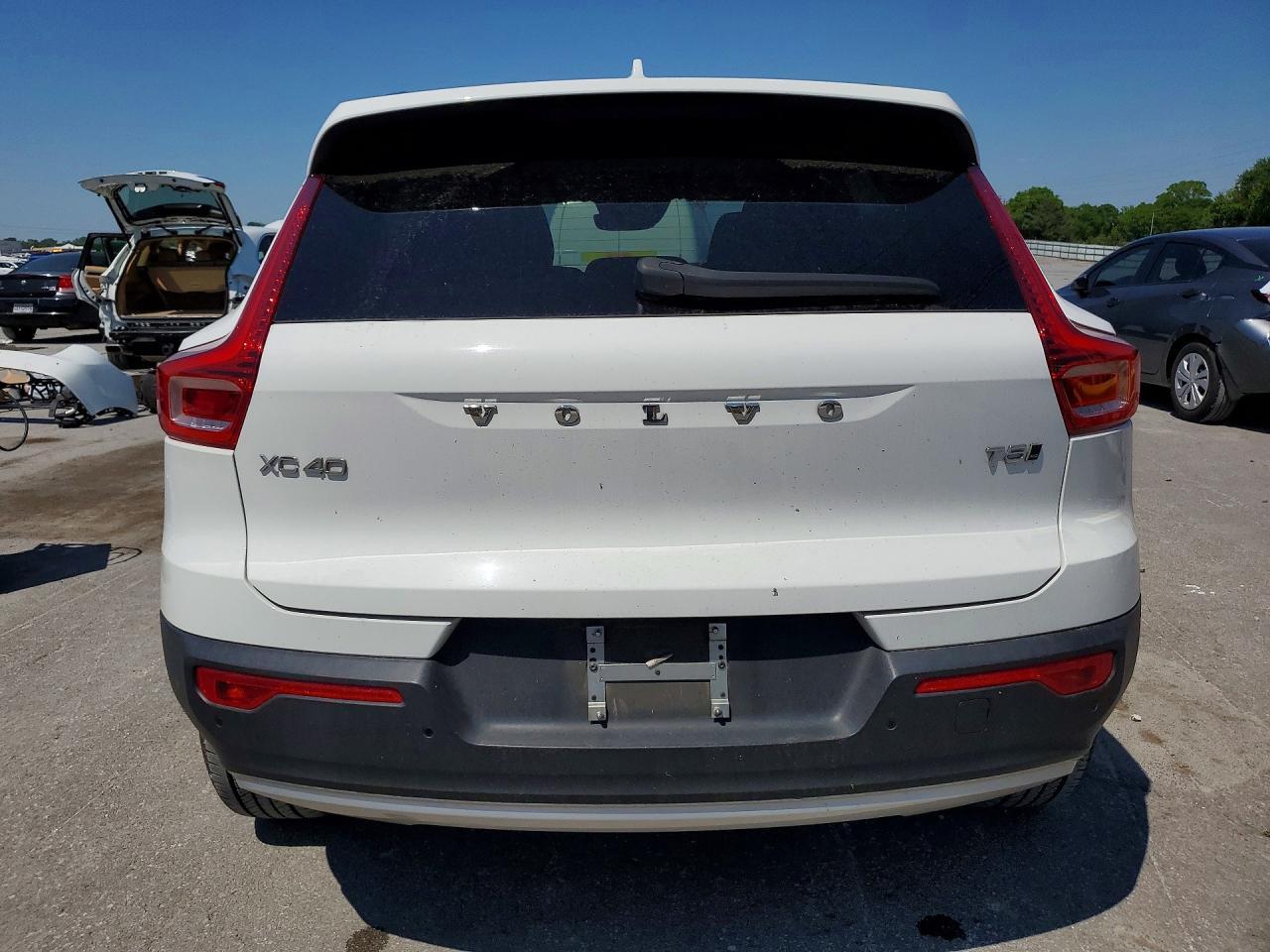 2019 Volvo Xc40 T5 Momentum - Фото 6