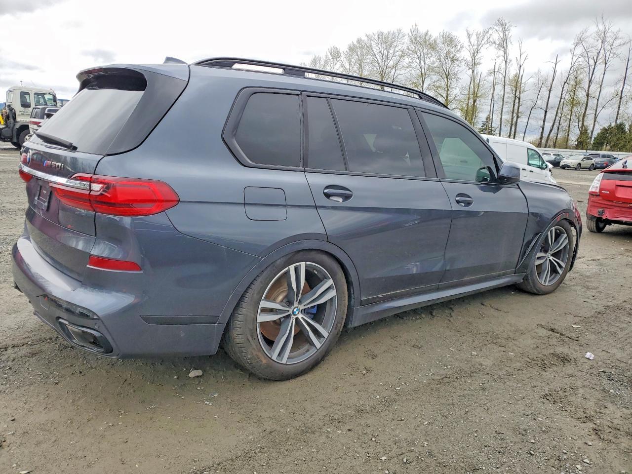 2020 BMW X7 M50I - Фото 3