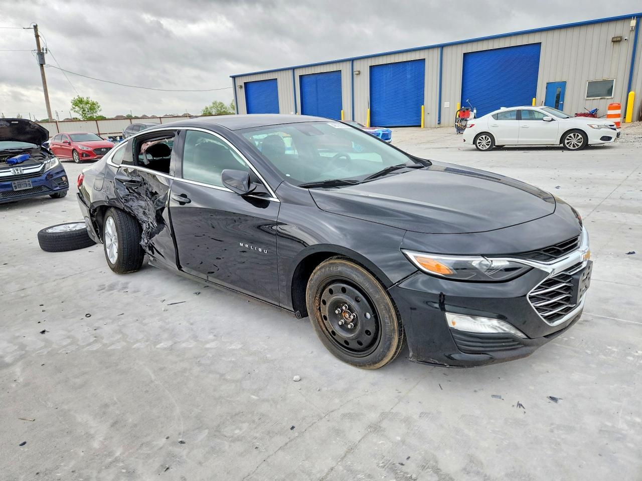 2024 Chevrolet Malibu Lt - Фото 4