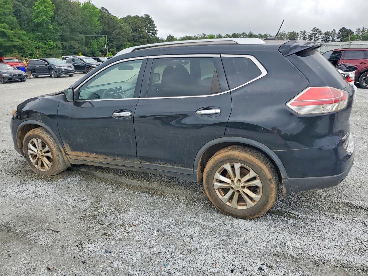 2015 Nissan Rogue Sv - Image 2