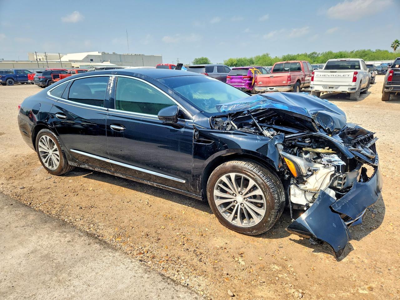2017 Buick Lacrosse Essence - Image 4