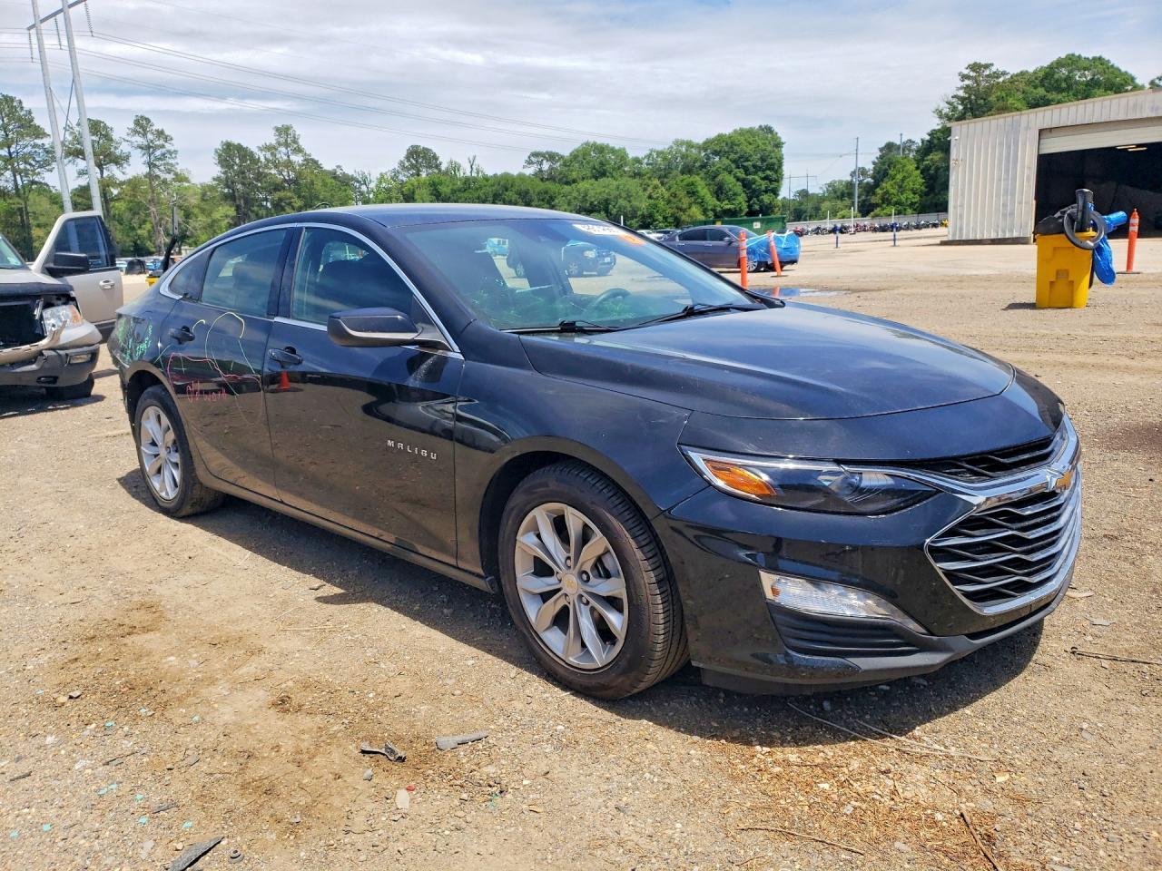 2024 Chevrolet Malibu Lt - Image 4