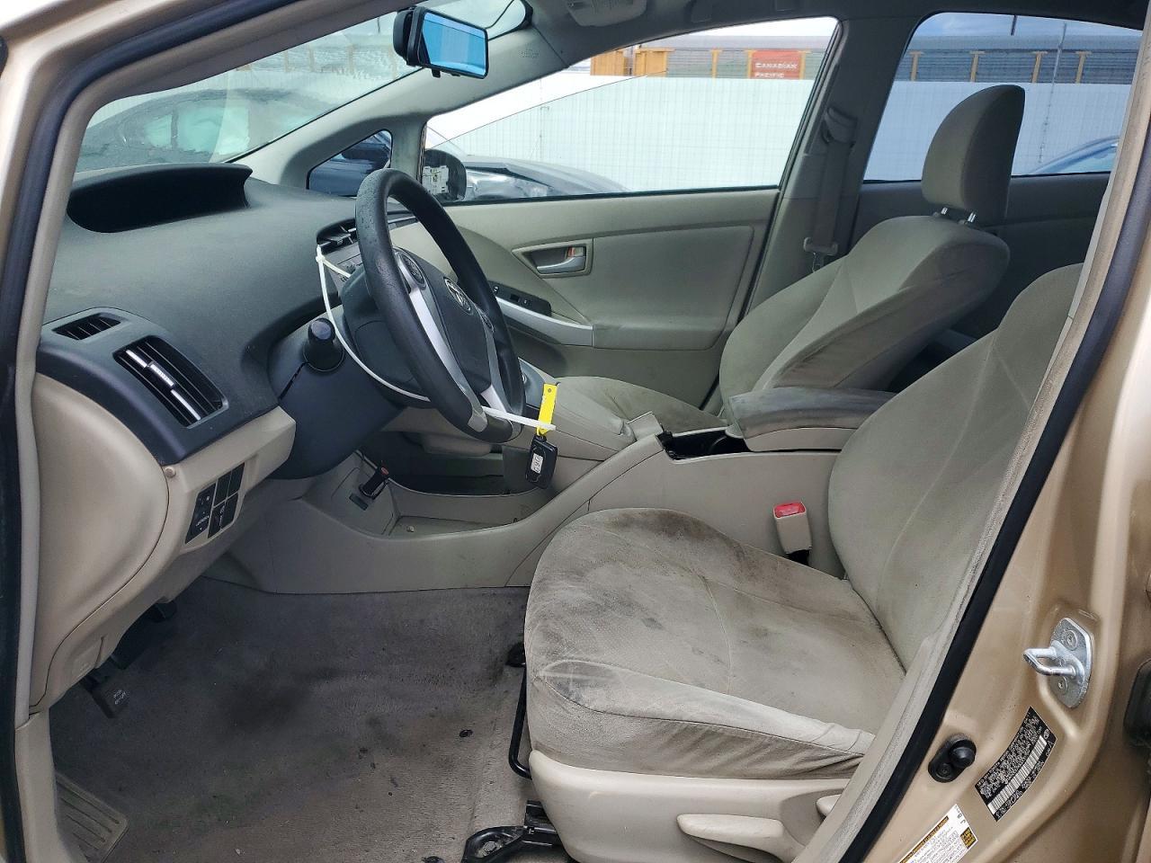 2011 Toyota Prius Two - Image 7