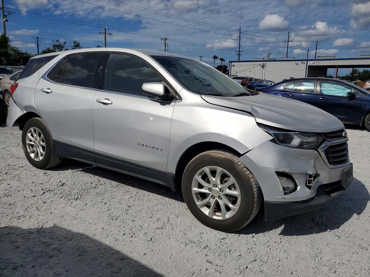 2019 Chevrolet Equinox Lt - Image 4