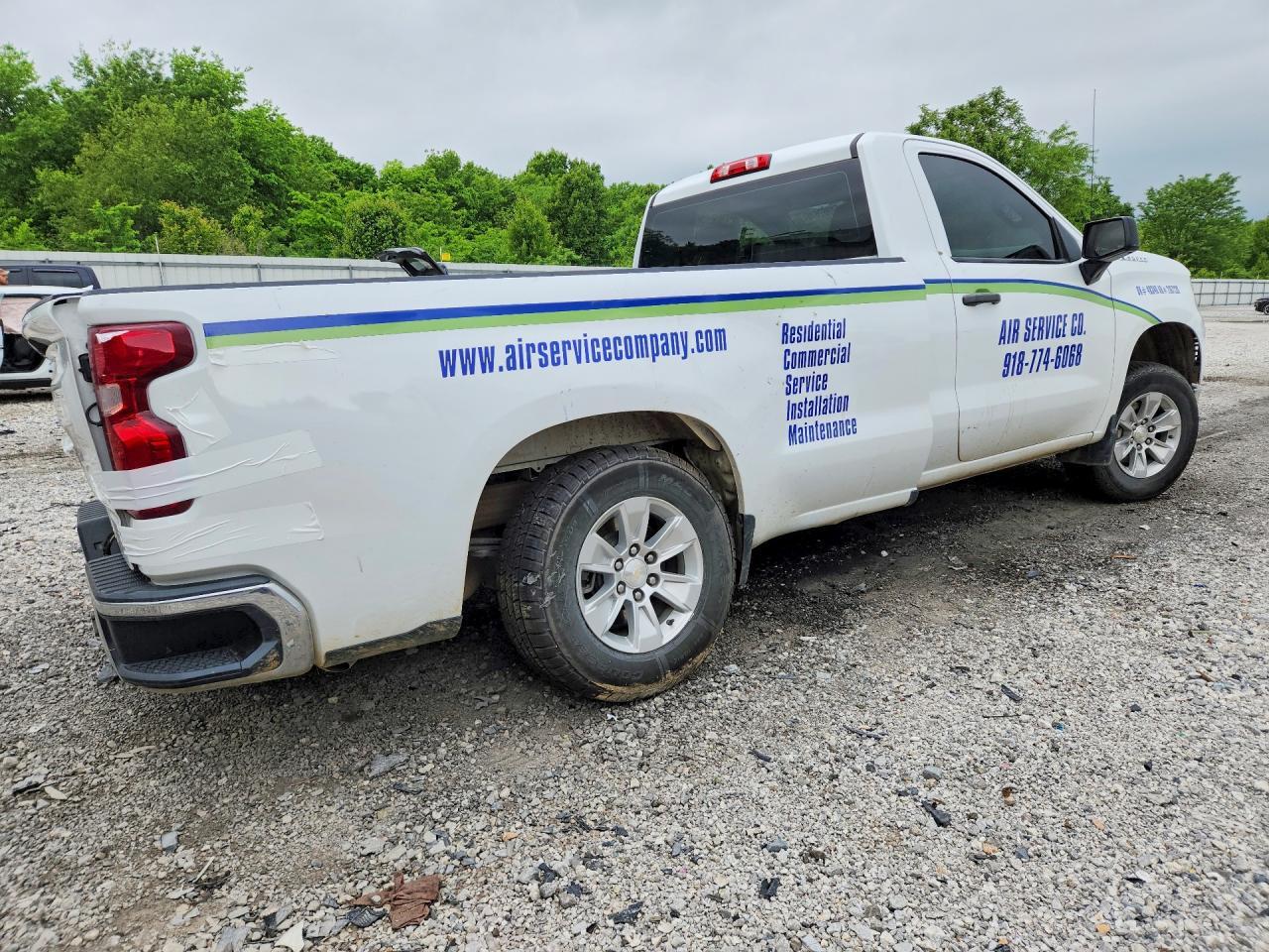2023 Chevrolet Silverado C1500 - Фото 3