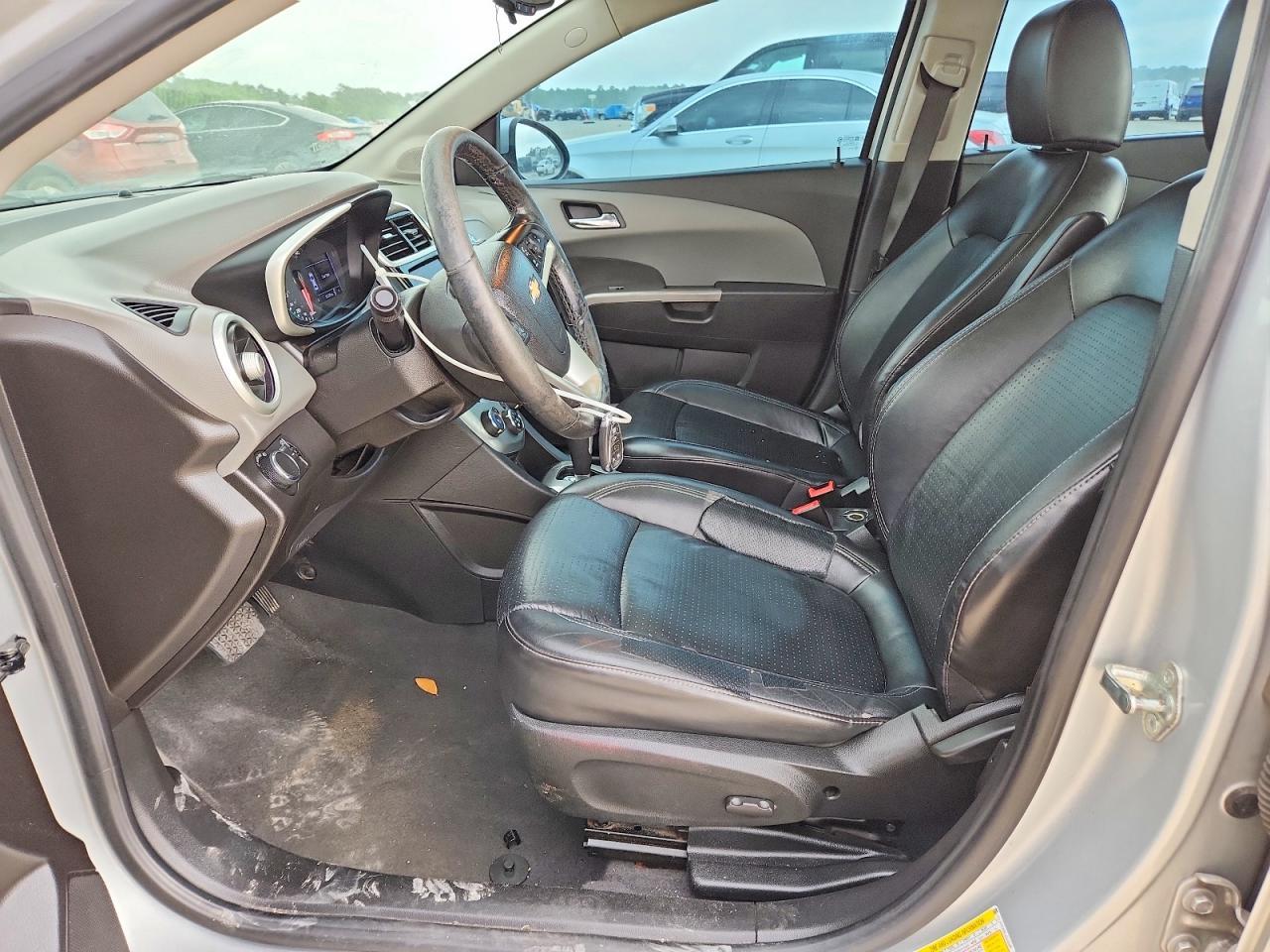 2020 Chevrolet Sonic Premier - Image 7