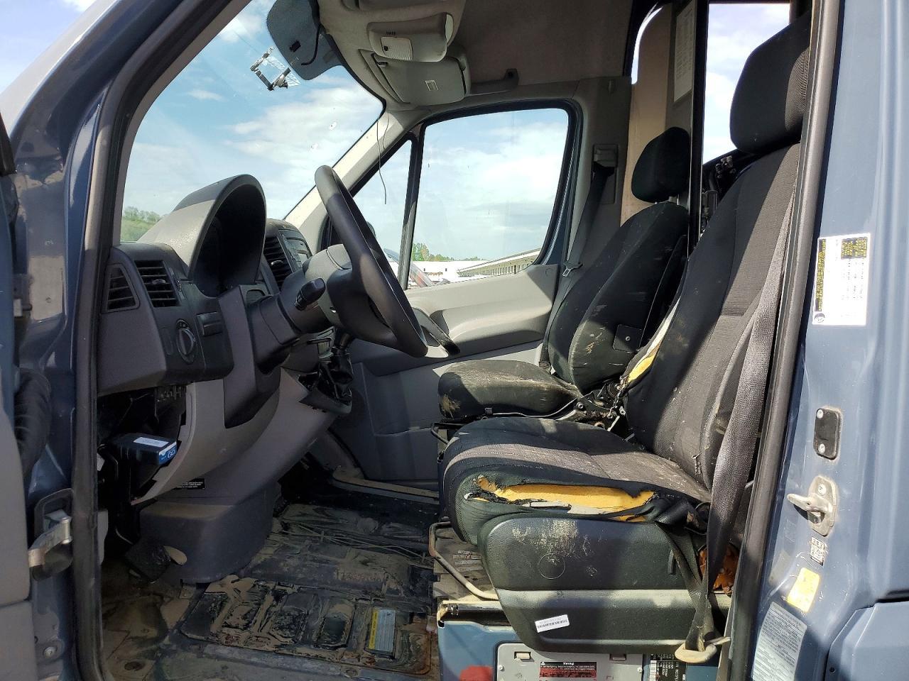 2018 Mercedes Benz Sprinter 2500 - Image 7