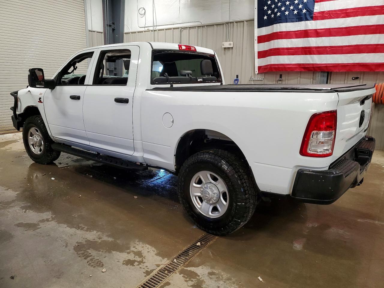 2023 Ram 2500 Tradesman - Фото 2