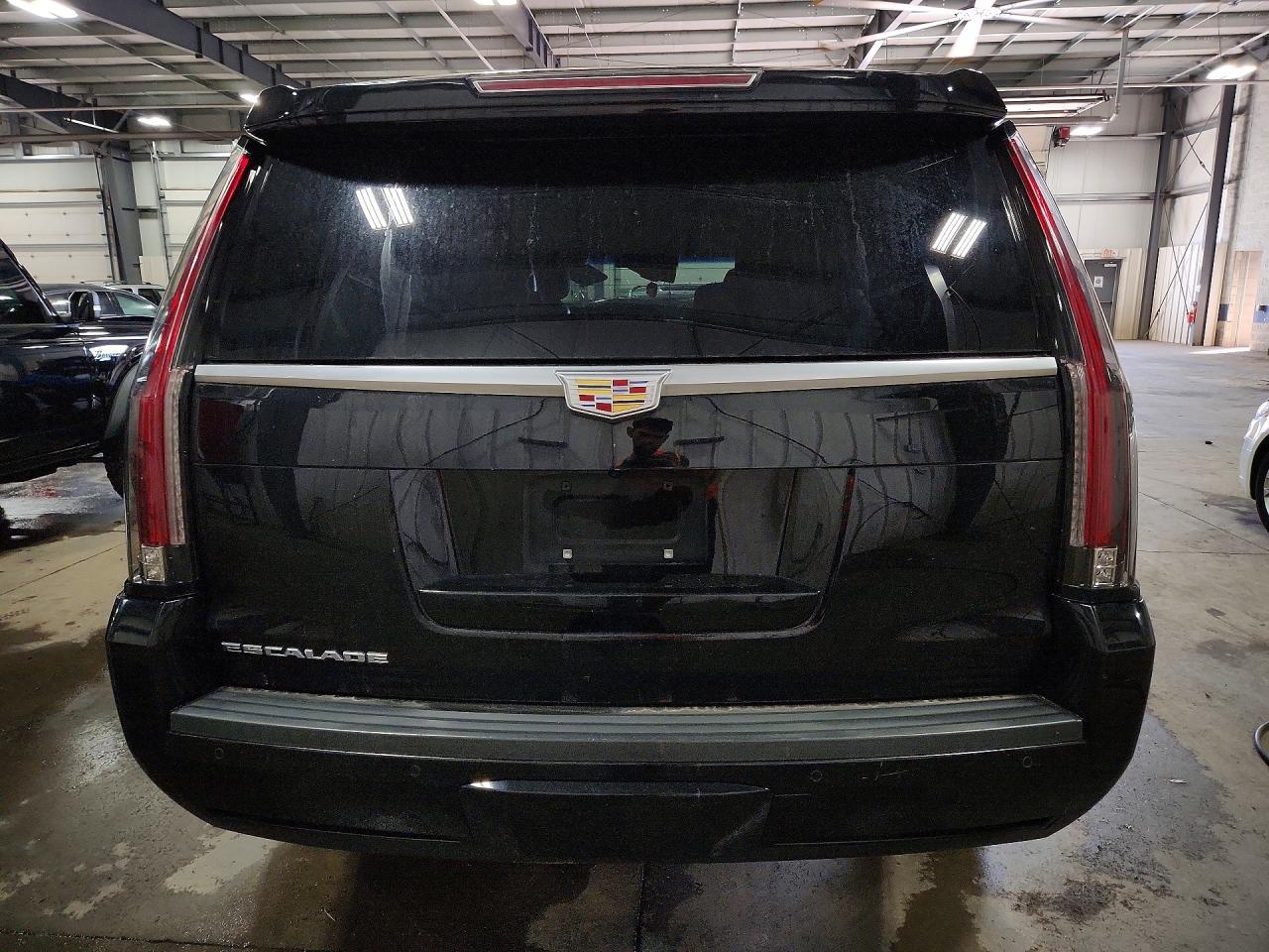 2016 Cadillac Escalade Luxury - Фото 6
