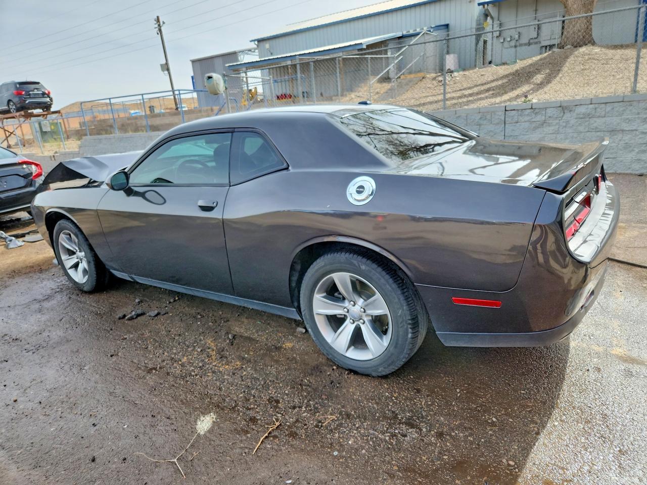 2019 Dodge Challenger Sxt - Image 2