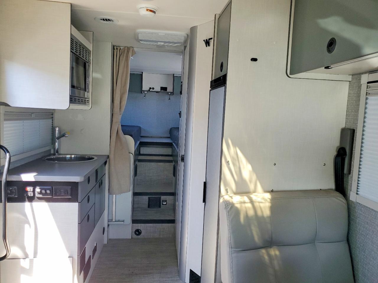 2025 Merz Sprinter Rv - Image 6