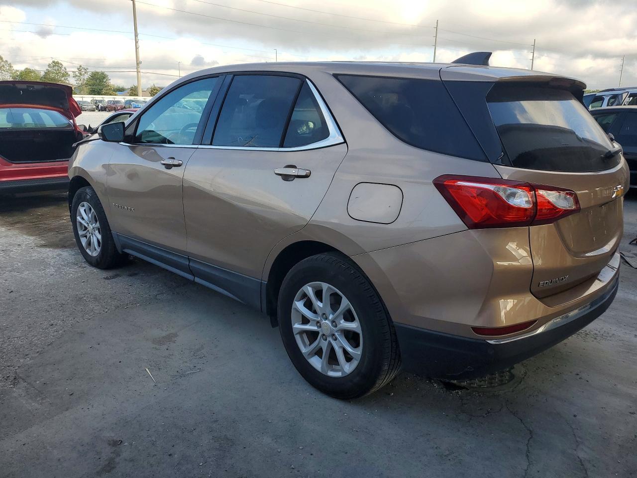 2018 Chevrolet Equinox Lt - Фото 2